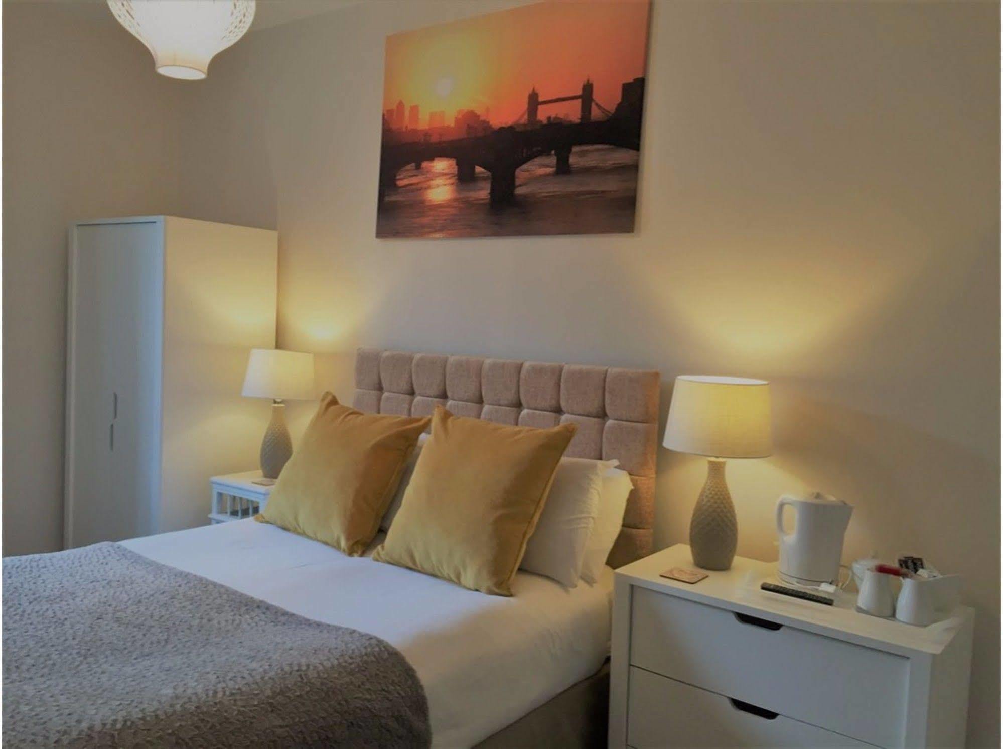 Sarnia Guest House (Adults Only) Уестън сюпър Меър Екстериор снимка